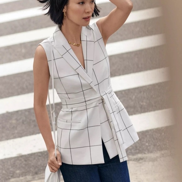 Ann Taylor White Pantsuit Elegant and Versatile - Picture 3 of 11